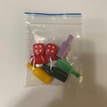 Sada Vyrob si vlastn&uacute; spoločensk&uacute; hru - 5 fig&uacute;rok + 2 kocky (100 ks)