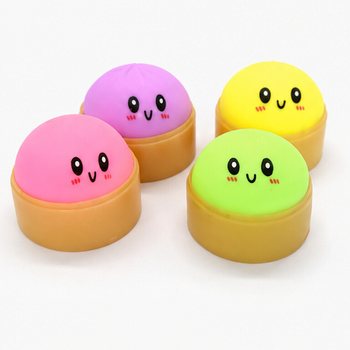 RAGE - Antistresov&aacute; Squishy Dumpling Knedlička MAL&Aacute; (Rozm. 5.5 x 5.5 x 3 cm) - Viral 2026 Fidget Hračka (24 ks)