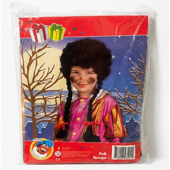 Detská parochňa Piet s čiernymi kučerami a 2 vrkočmi (1 ks)