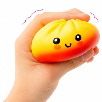 RAGE - LUCKY DUMPLINGS - Squishy Bun Dumplings VEĽK&Eacute; Rozm. 8.5 x 8.5 x 4.8 cm - V DISPLEJI (12ks)