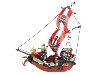 Sluban Veľk&aacute; pir&aacute;tska loď M38-B0127 (1 ks)