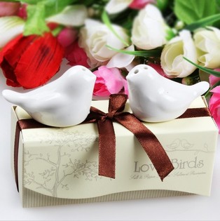 Set Solnička a Korenička "LOVE BIRDS" Svadobn&yacute; Dar (5 ks)