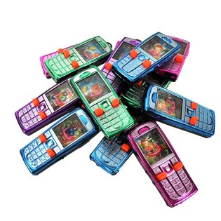 VODN&Aacute; HRA V TVARE MOBILN&Eacute;HO TELEF&Oacute;NU (24 ks)